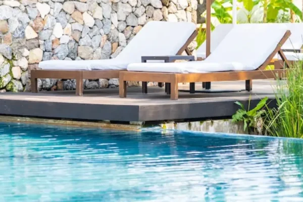 swimming pool renovation