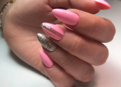 Press on nails