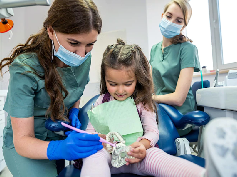 Dental Scaling Treatment in Dwarka